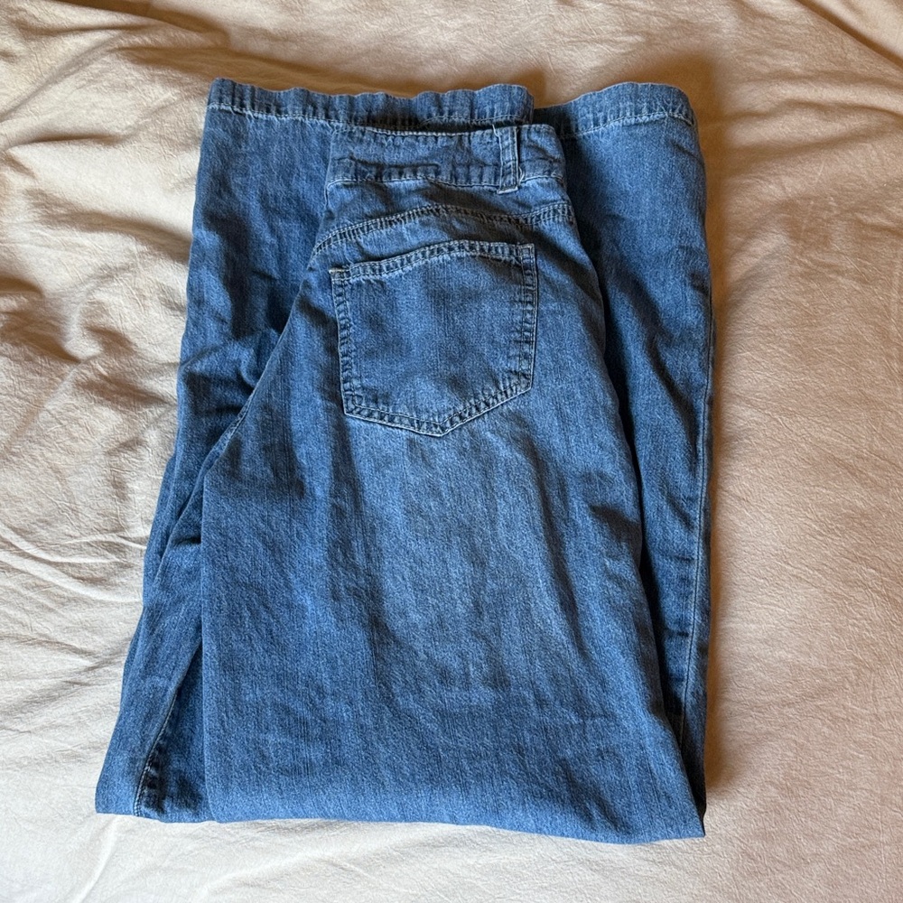 Forever 21 Flowy Wide Leg Jeans